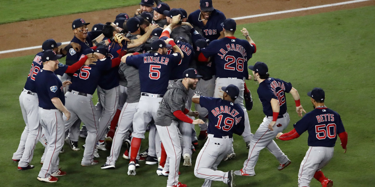 Lewis hits grand slam, turns remarkable DP inside of get previously mentioned White Sox